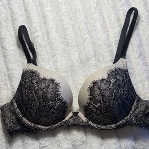 Victoria's Secret Black and Cream Lace Bra